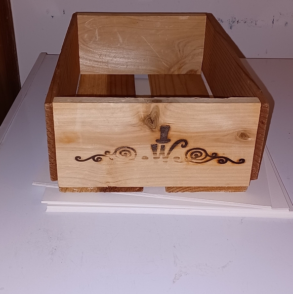 Willy Wonka Limited Special Edition Vineyard Crate - Picture 8 of 8